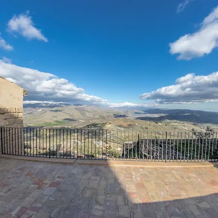 Al Borgo - Diffuso Apartment Agira